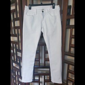 ARIZONA JEAN CO.  SUPER SKINNY JEANS WOMENS (SIZE 9)